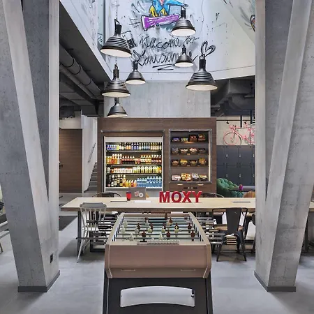 Moxy Hotel 3*