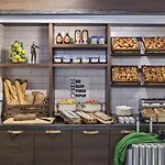 Ξενοδοχείο Moxy 3*
